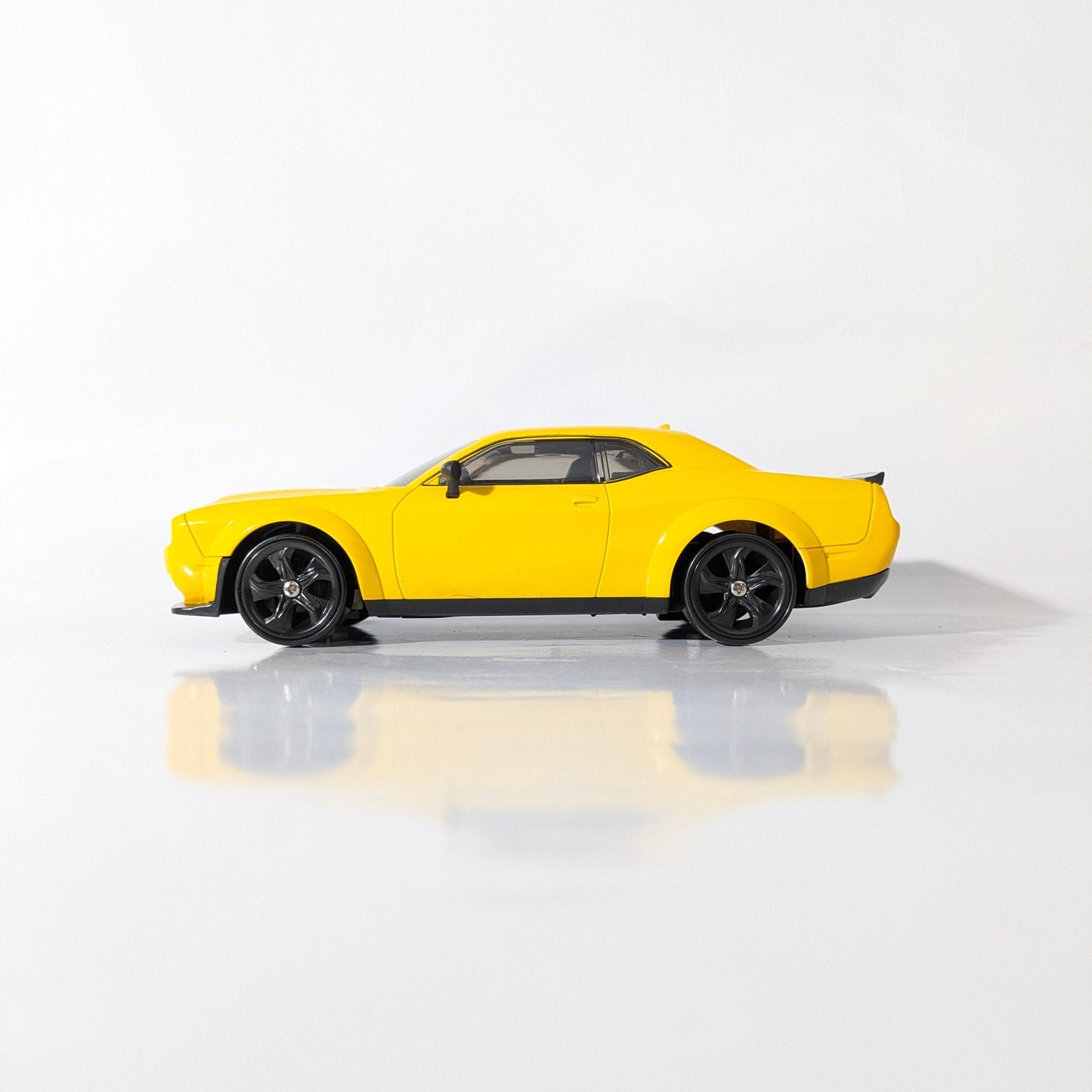 Dodge Challenger Muscle - Yellow