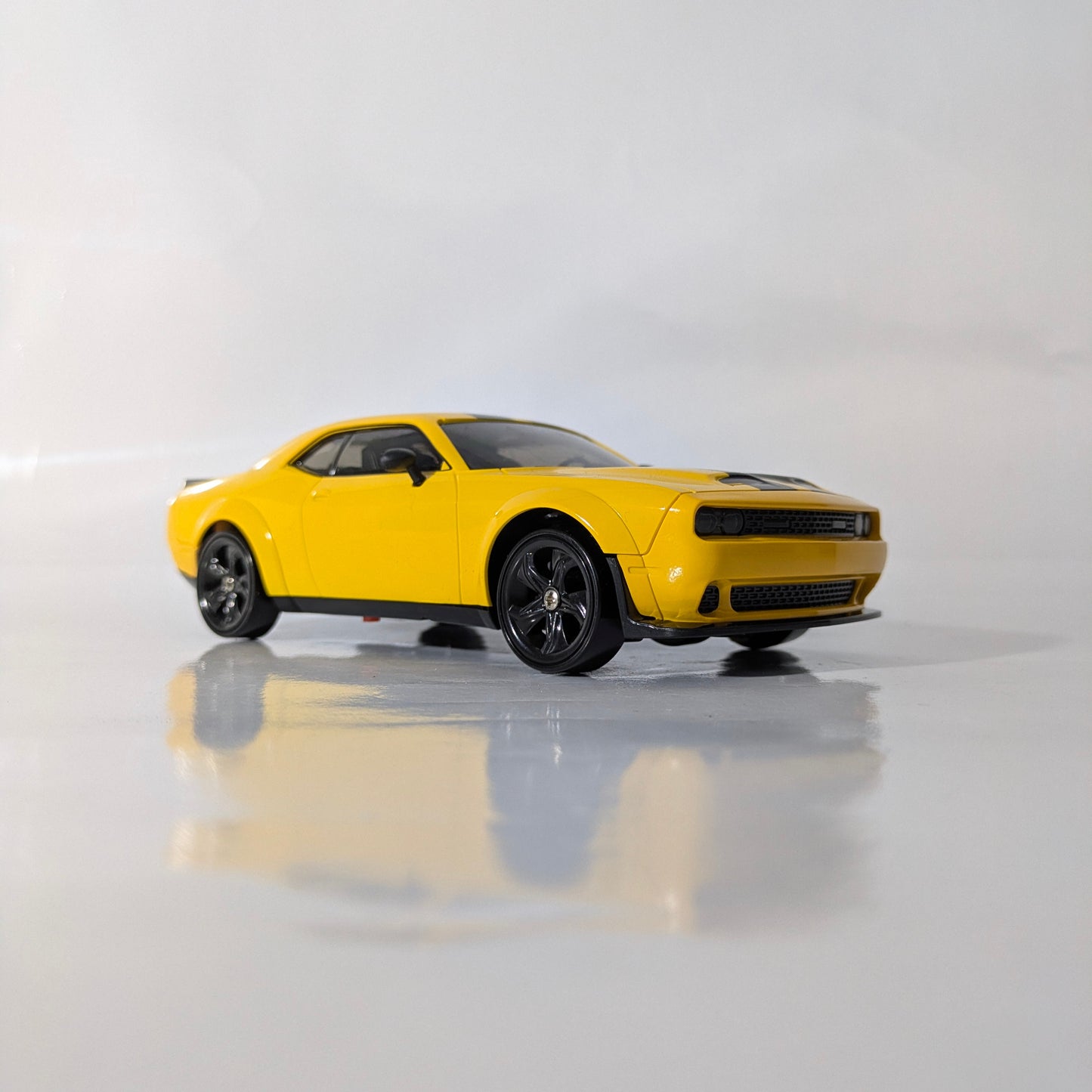 Dodge Challenger Muscle - Yellow